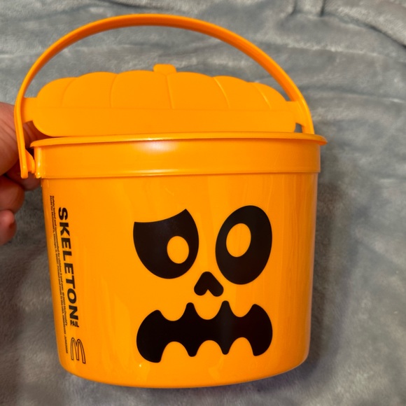 McDonald’s BOO Buckets 2023 - 1 Set with ALL 4 COLORS! - Picture 4 of 13